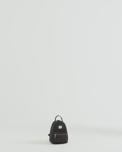 Herschel nova hotsell mini black